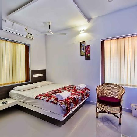 Rams Guest House Near Lulu Mall Thiruvananthapuram Ngoại thất bức ảnh