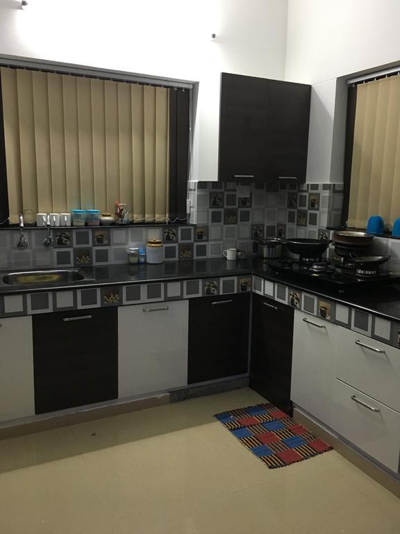 Rams Guest House Near Lulu Mall Thiruvananthapuram Ngoại thất bức ảnh