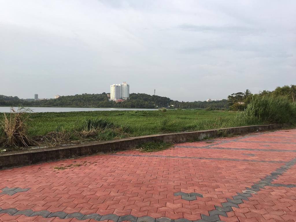 Rams Guest House Near Lulu Mall Thiruvananthapuram Ngoại thất bức ảnh